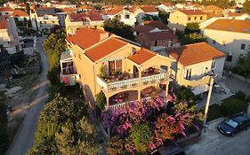 Apartments Moreta